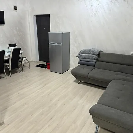 Andreea Apartment
